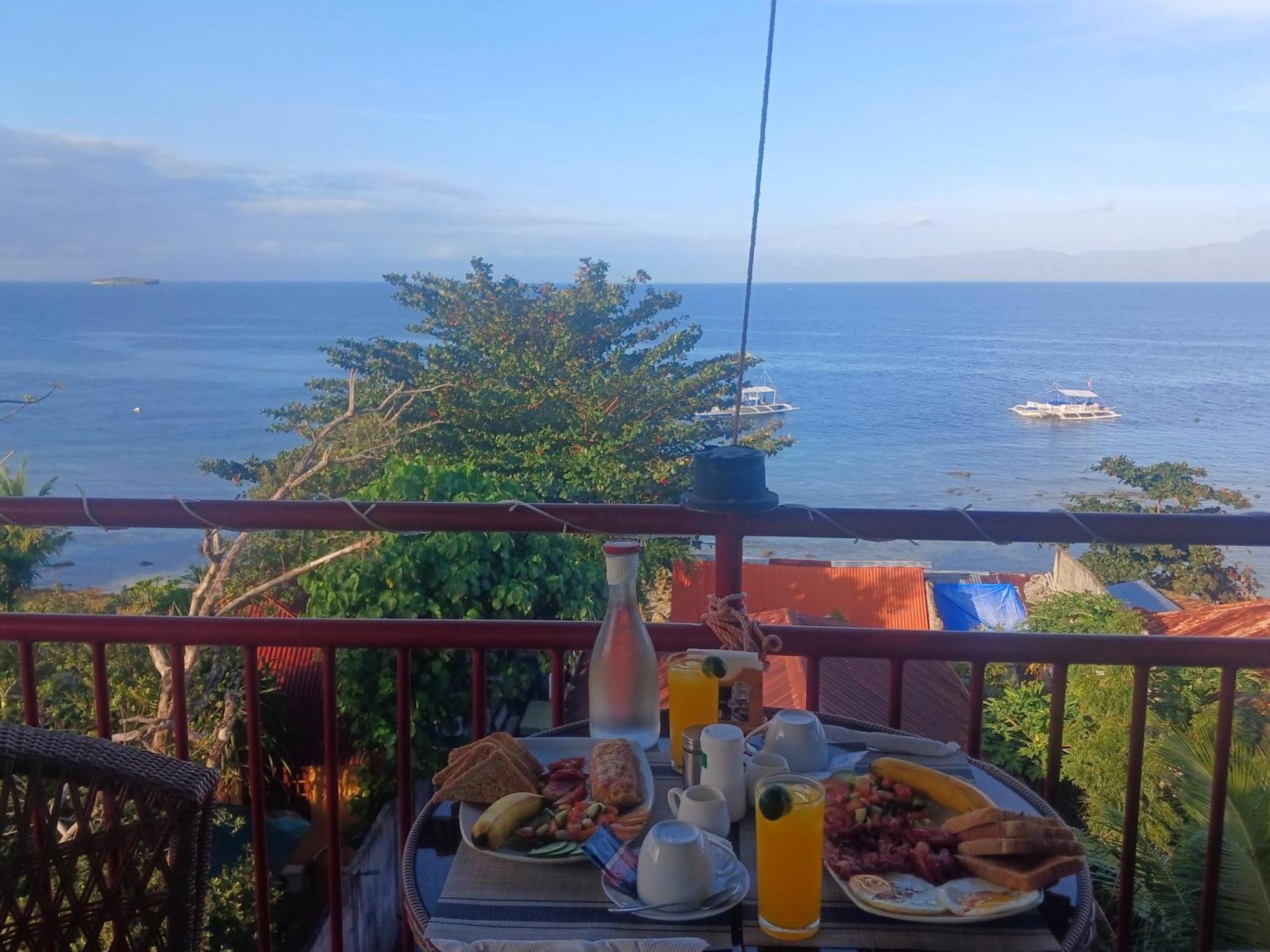 Strandhaus Condotel Moalboal Dış mekan fotoğraf