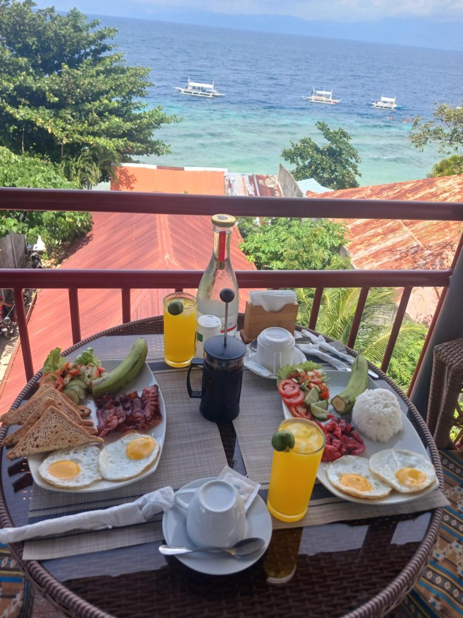 Strandhaus Condotel Moalboal Dış mekan fotoğraf